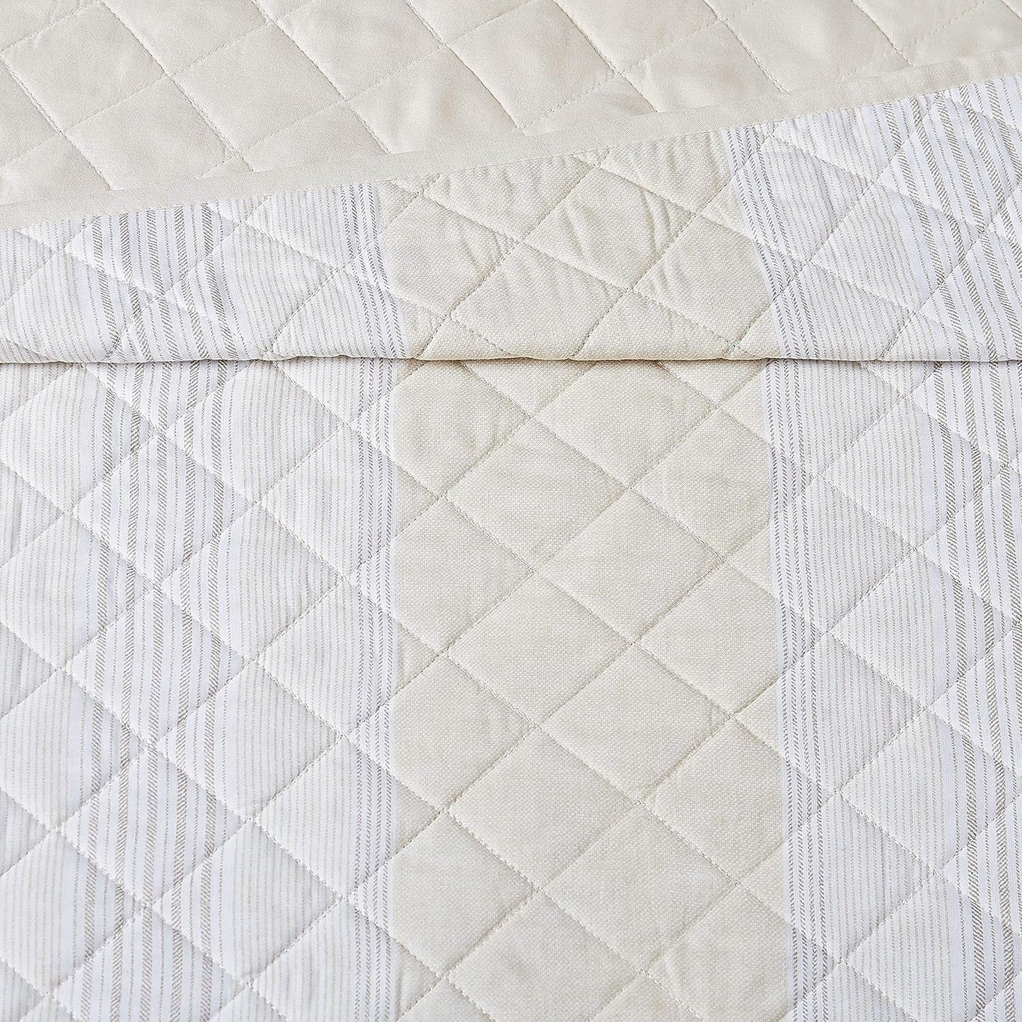 Neutral Stripe Full/Queen Quilt & Pillow Sham Set