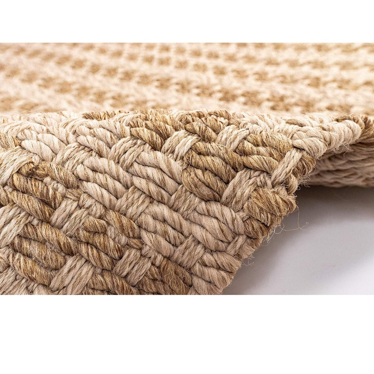 Liora Manne Mirage Tweed Natural rug with a textured beige and tan weave. A versatile indoor/outdoor rug for halls, kitchens and patios.