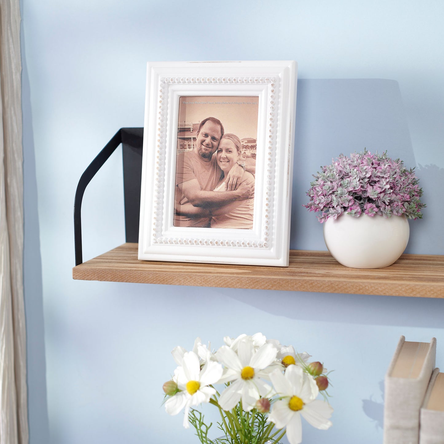 White Beaded Photo Frame (4x6)