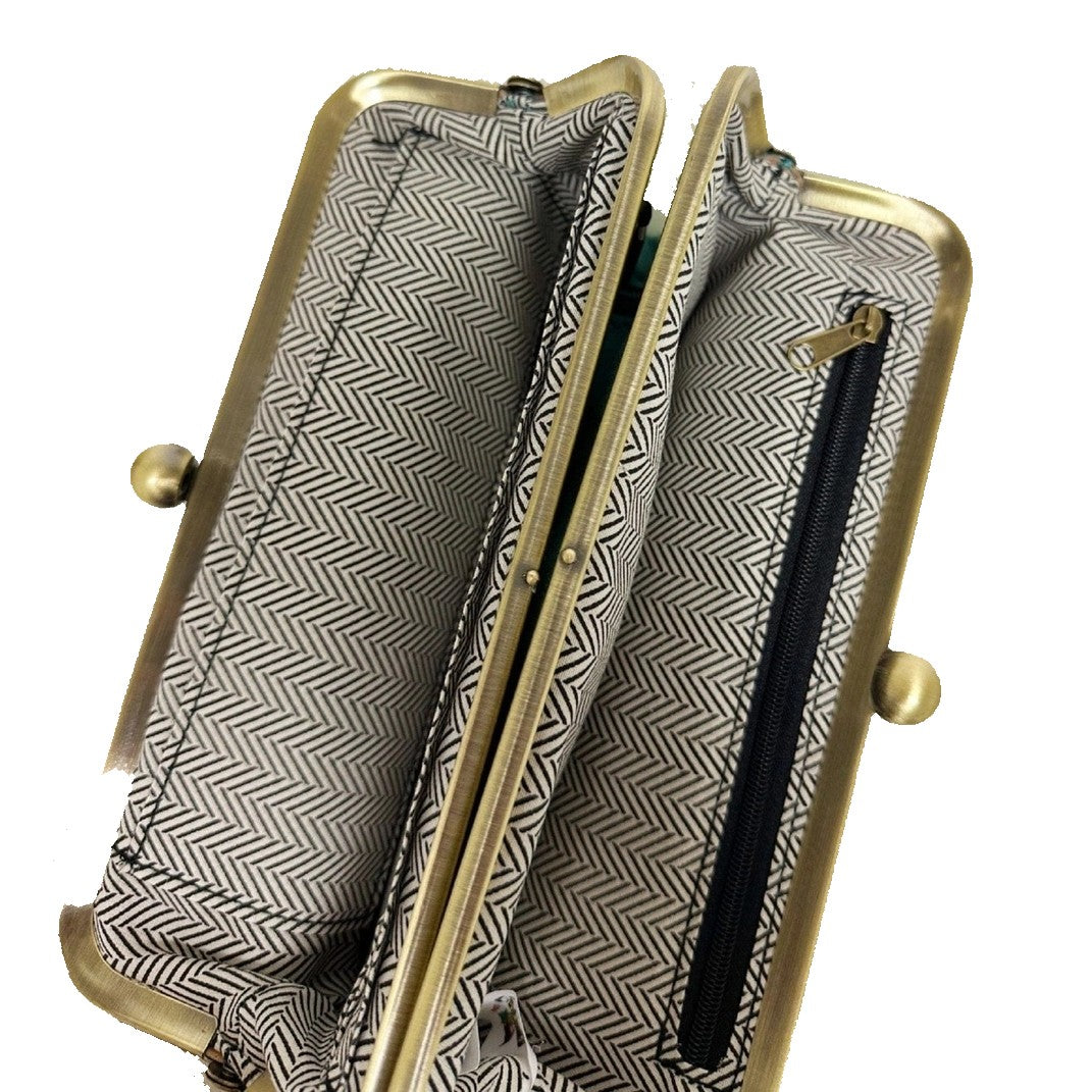 Kiss Lock Clutch Bag Wallet