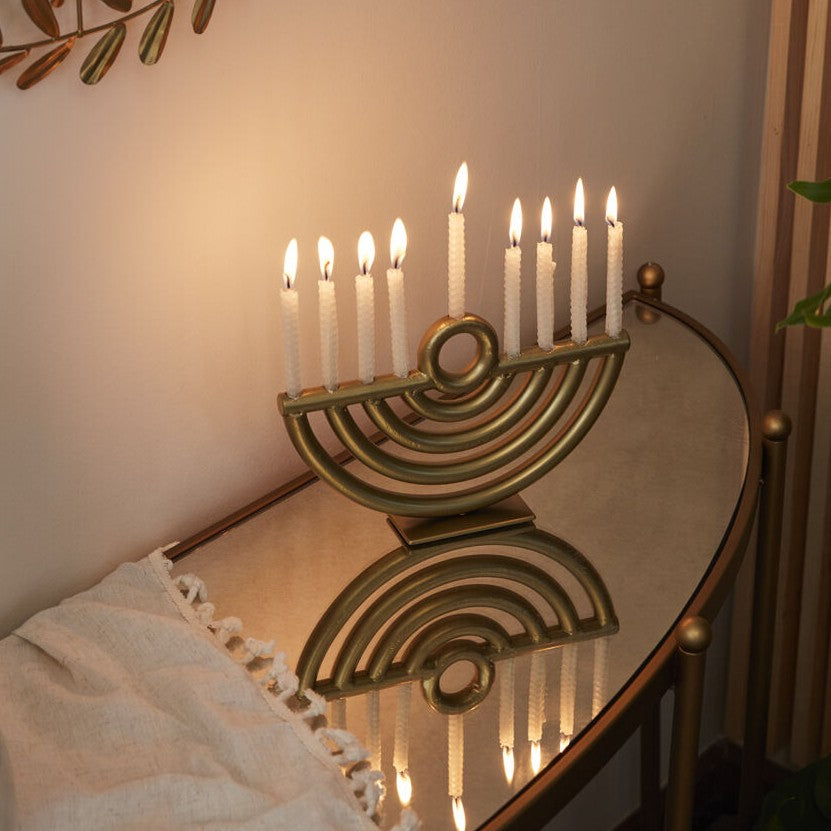 Golda Menorah